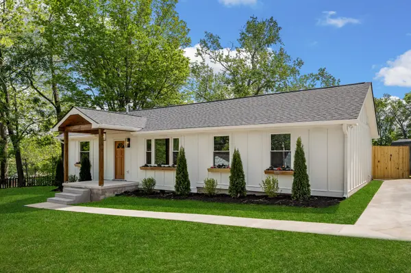 2935 Emery Dr, Nashville, TN 37214