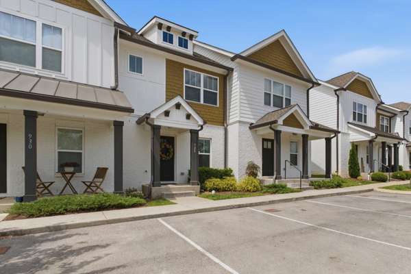 928 Governors Ct, Antioch, TN 37013