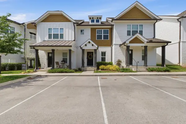 928 Governors Ct, Antioch, TN 37013