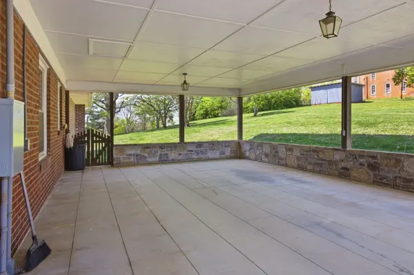 1605 College St, White Pine, TN 37890