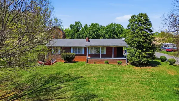 1605 College St, White Pine, TN 37890