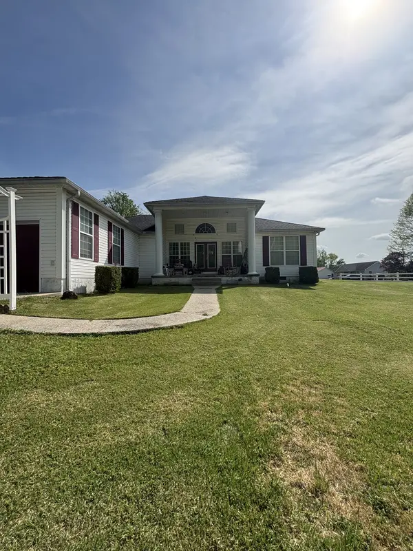 206 Dreaden St, Waverly, TN 37185