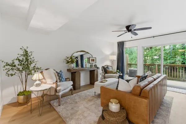 2116 Hobbs Rd #L7, Nashville, TN 37215