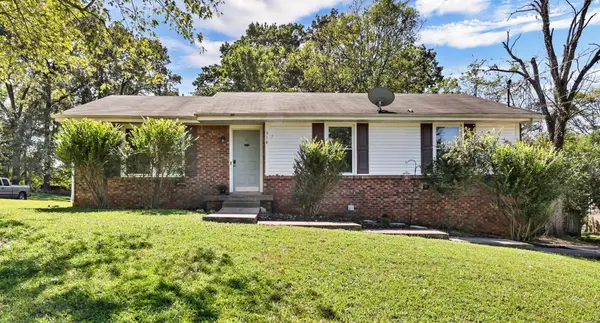 614 Cayce Dr, Clarksville, TN 37042
