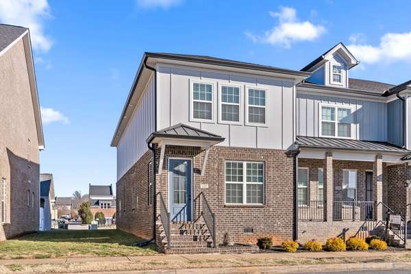132 Savannah Ave, Pleasant View, TN 37146