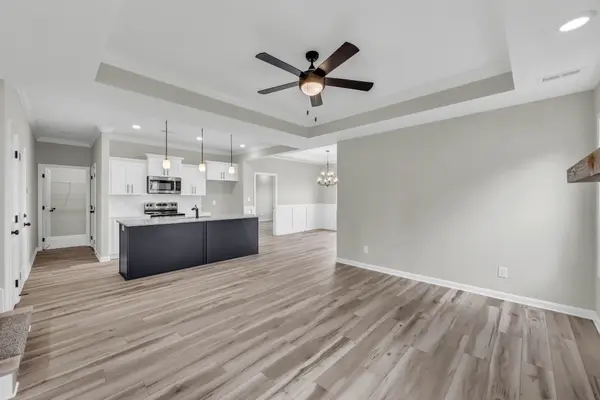 1114 Mary Lu Dr, Clarksville, TN 37042