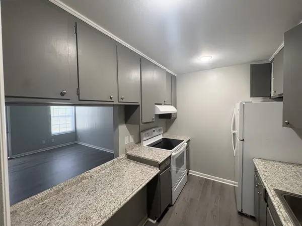 407 N College St #B15, Tullahoma, TN 37388