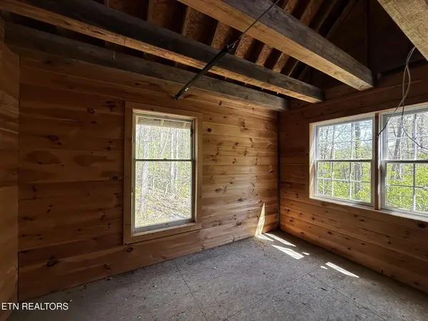 105 Johnson Hollow Lane, Greeneville, TN 37745
