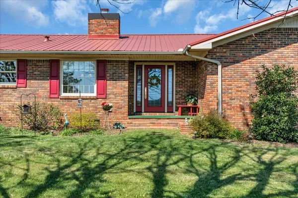 1435 Hennessee Bridge Rd, Rock Island, TN 38581