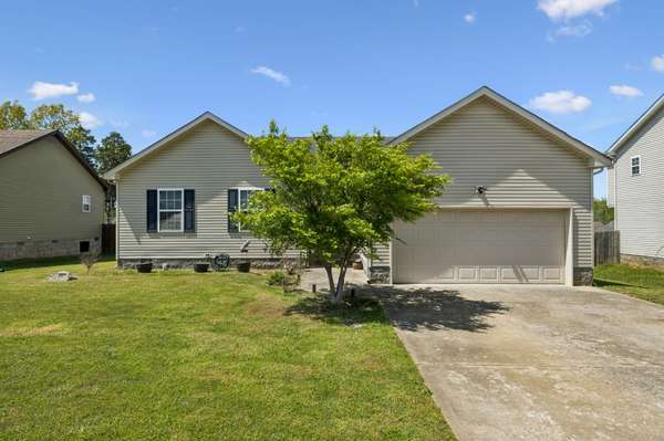1388 Constitution Dr, Clarksville, TN 37042