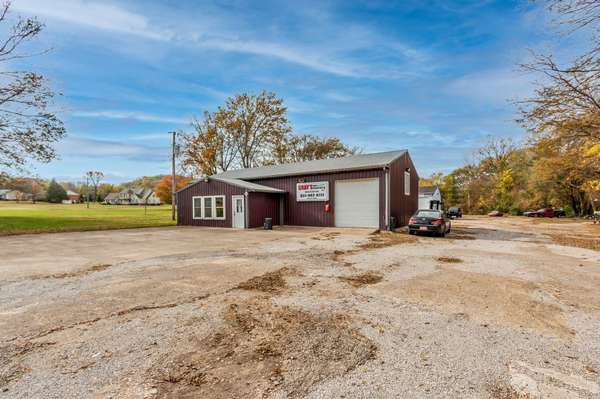 6522 Polk Ln, Columbia, TN 38401