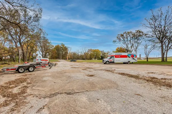 6522 Polk Ln, Columbia, TN 38401
