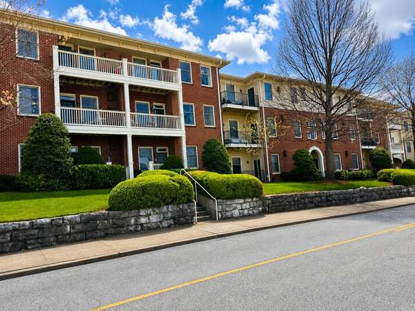 800 Woodland St #304, Nashville, TN 37206