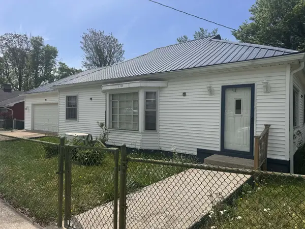1103 E 18th St, Hopkinsville, KY 42240