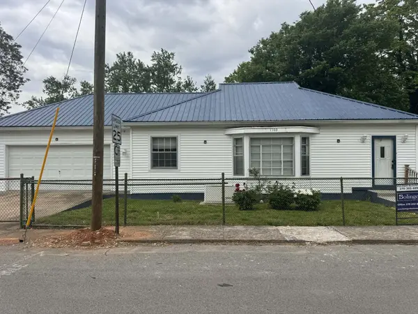 1103 E 18th St, Hopkinsville, KY 42240