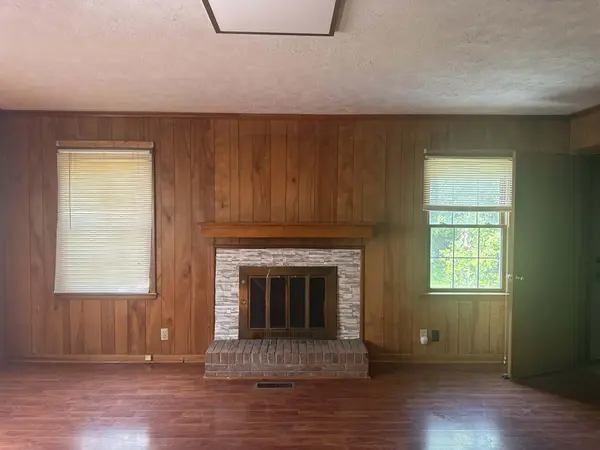 1103 E 18th St, Hopkinsville, KY 42240