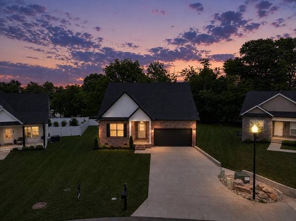 125 Beckam Way, Smithville, TN 37166