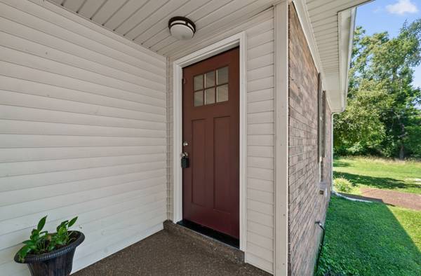 1126 Apple Valley Rd, Madison, TN 37115