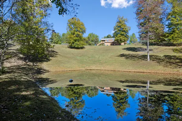 4325 Cave Springs Rd, Columbia, TN 38401