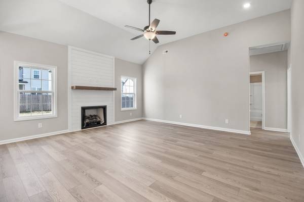1130 Mary Lu Dr, Clarksville, TN 37042