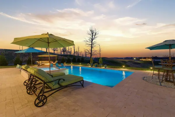 250 Bower Ct, Lenoir City, TN 37772