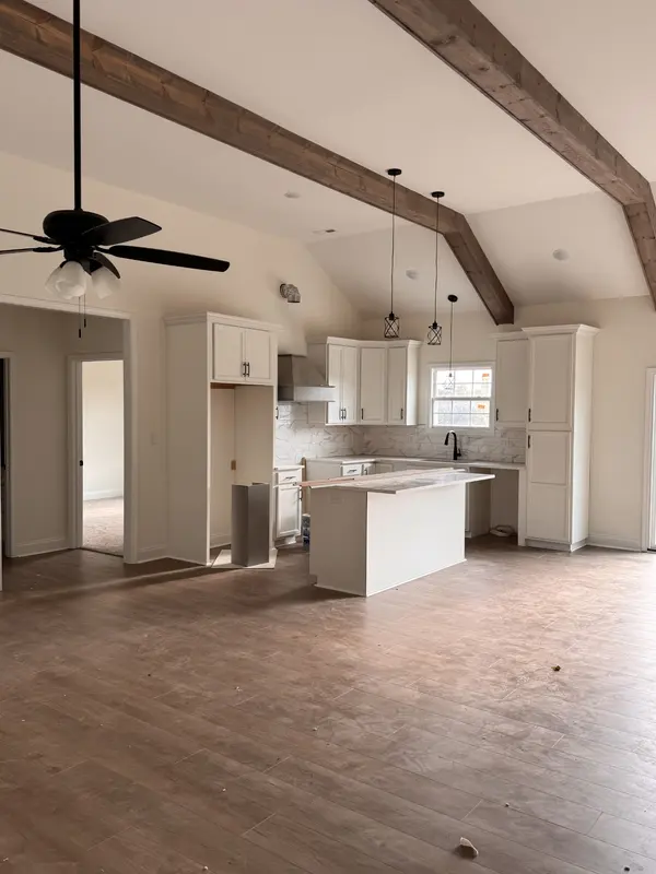 476 Buckeye Road, Cumberland City, TN 37050