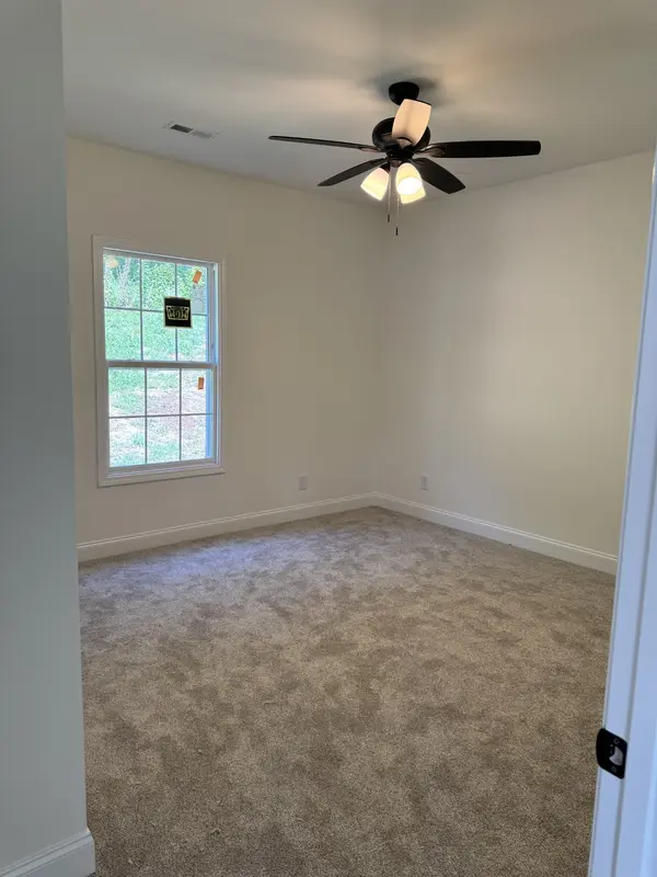 476 Buckeye Road, Cumberland City, TN 37050