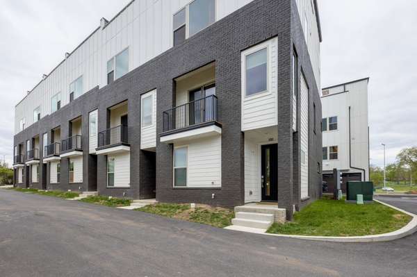 2719 Alameda St #102, Nashville, TN 37208