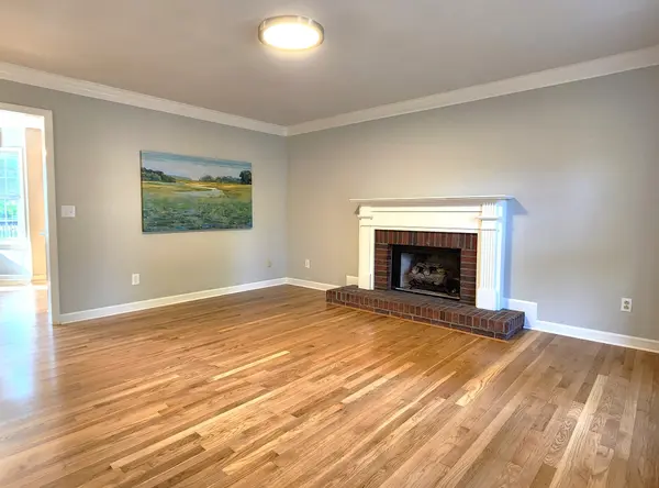2758 Douglas Ln, Thompsons Station, TN 37179