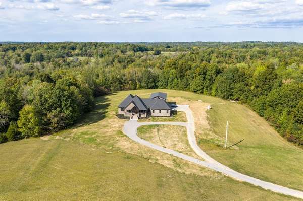 120 Hummingbird Meadows Rd, Palmyra, TN 37142