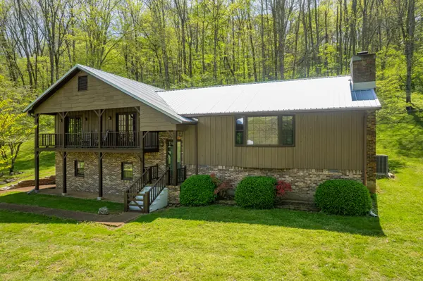 8039 Campbellsville Rd, Pulaski, TN 38478