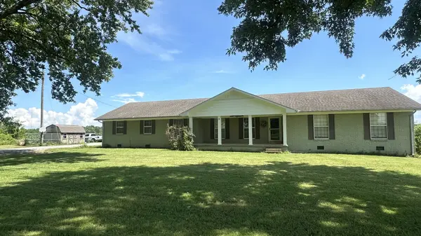 244 Old Jackson Hwy, Loretto, TN 38469