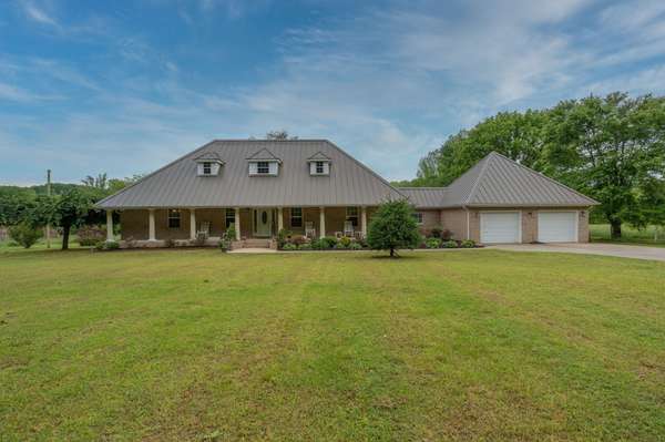 8276 Middle Butler Rd, Iron City, TN 38463