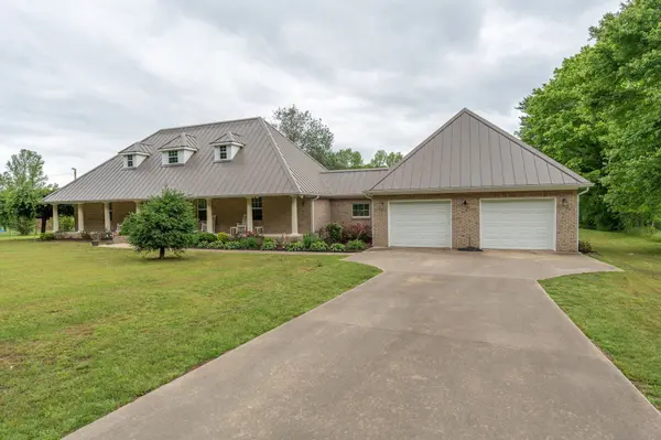 8276 Middle Butler Rd, Iron City, TN 38463