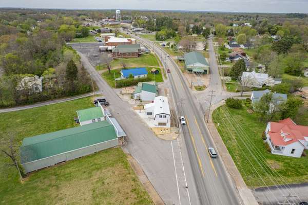 4450 Highway 70 #E, White Bluff, TN 37187