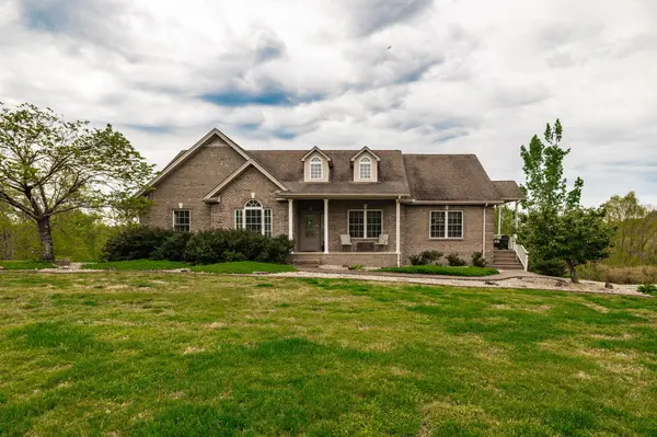 1103 Johnny Spears Rd, Westmoreland, TN 37186