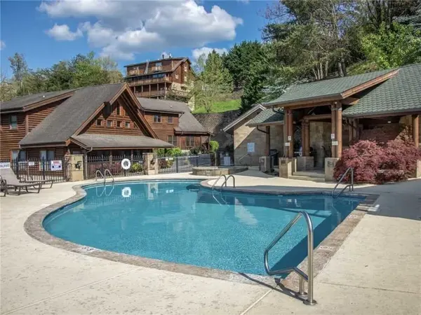 839 Golf View Blvd, Pigeon Forge, TN 37863