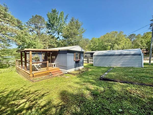 545 Mansard Island Dr, Springville, TN 38256
