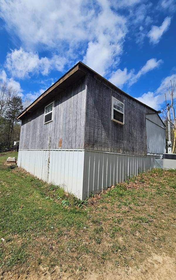 580 Captain Carter Rd, Spencer, TN 38585