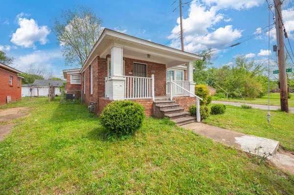 221 Burton St, Jackson, TN 38301