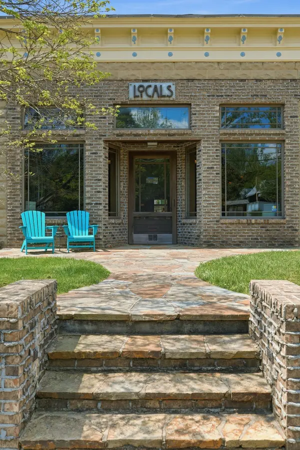49 University Ave, Sewanee, TN 37375