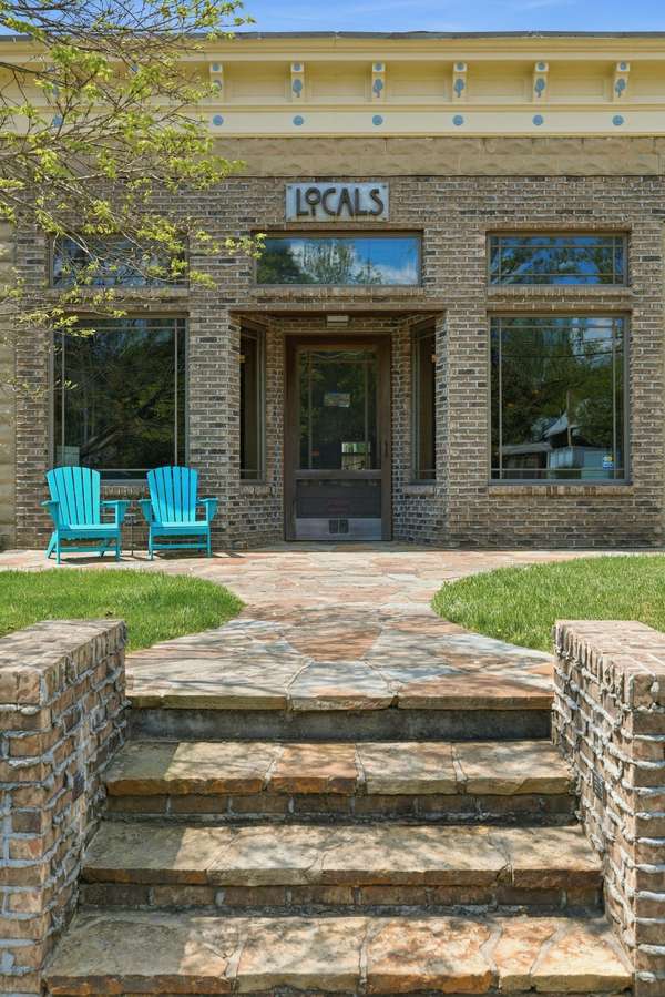 49 University Ave, Sewanee, TN 37375
