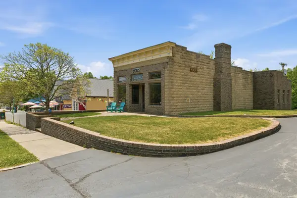 49 University Ave, Sewanee, TN 37375