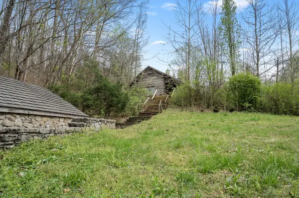 2708 LEDFORD MILL ROAD, Wartrace, TN 37183