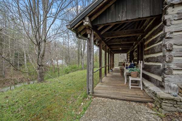2708 LEDFORD MILL ROAD, Wartrace, TN 37183