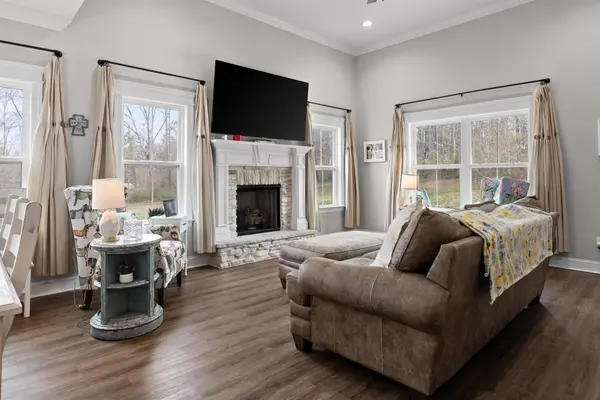3914 Dogwood Valley Road, Tunnel Hill, GA 30755
