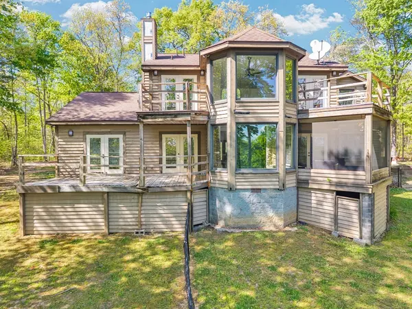 160 Eagles Bluff Cir, Spencer, TN 38585
