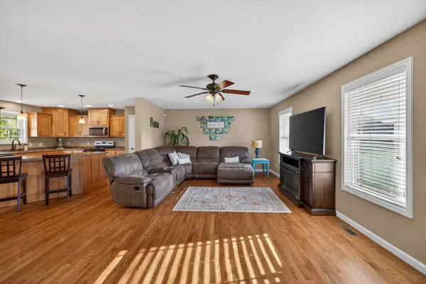 7836 Platinum Cir, Baxter, TN 38544