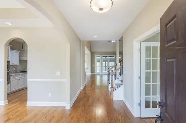 111 Country Hills Dr, Hendersonville, TN 37075