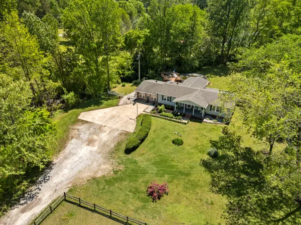 1431 Flatwood Rd, New Johnsonville, TN 37134